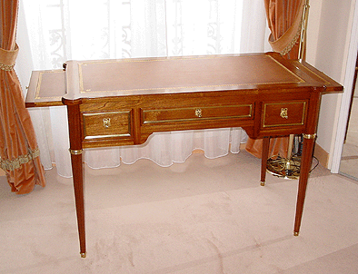 Bureau Louis XVI en acajou