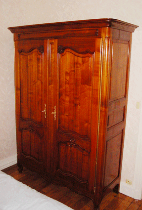 Armoire en merisier