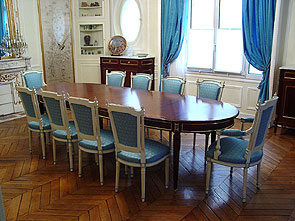 Salle à manger Louis XVI en acajou