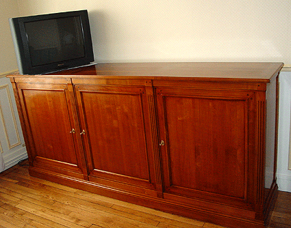 Meuble hifi Louis XVI