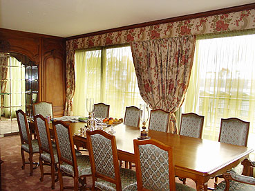 Salle à manger Louis XVI Régence boiserie en chêne