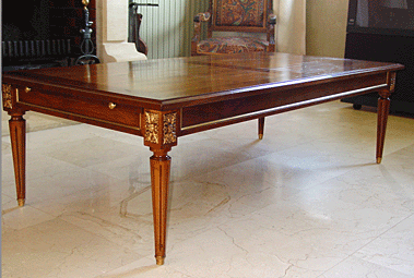 Table basse Louis XVI merisier